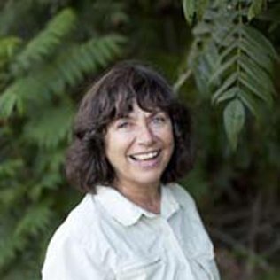 Author Vickie Shufer! Health and Wellness Botanical Tour
